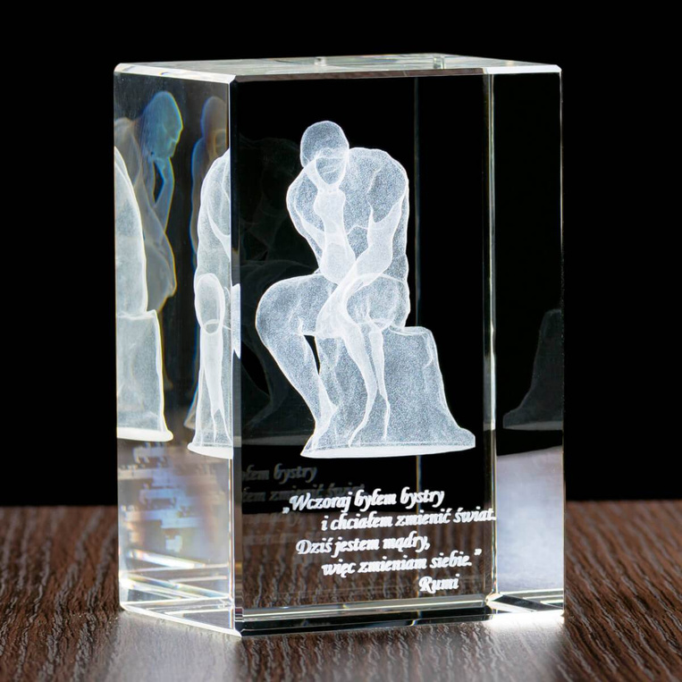 Grawerowana postać Myśliciela 3D - kryształowa statuetka DLA PRAWNIKA