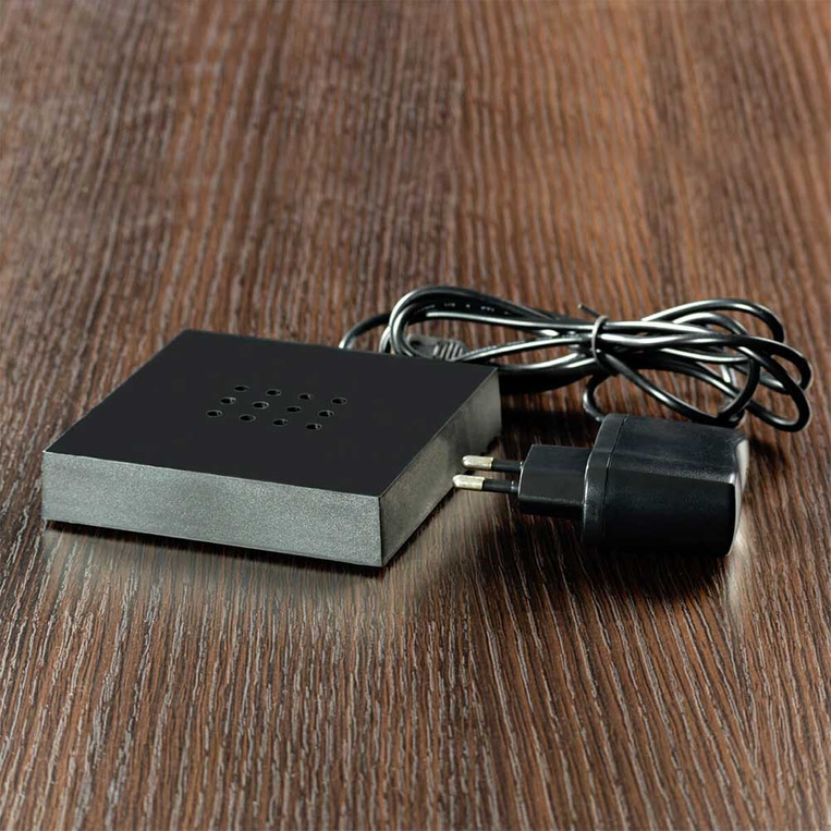 LED stand: 100x100x20 mm